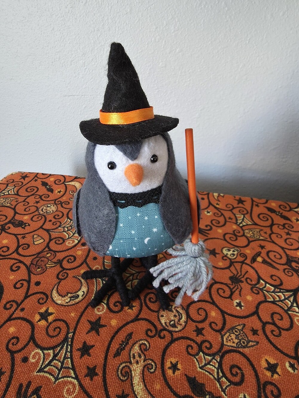 Halloween Target Bird Decor